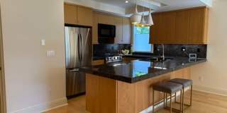 Epic REA- Serene 2 BR/1 BA Flat w/Private Deck & Yard in Lone Mountain Gallery 7