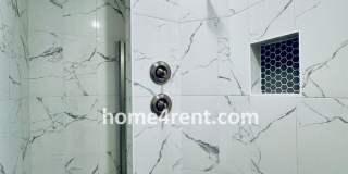 Nearly New Luxury Home in Blue Valley Schools! Gallery 41