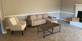 Room in 4 Bedroom Home at 216 Woods Ream Dr Room in 4 Bedroom Home at 216 Woods Ream Dr Gallery 3