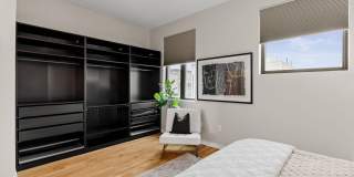 1720-00 FOLSOM Street Gallery 22
