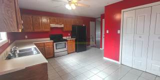 3bed/2bath house with fenced backyard Gallery 7