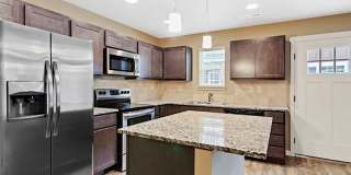 Cottages at Stonesthrow Gallery 1