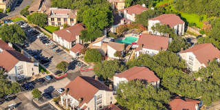 Deer Oaks Gallery 5