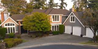 Lake View Home | Near Microsoft | 4 Bed + Office + Bonus Room | Private Beach Access | Eastlake Sammamish Trail Gallery 1
