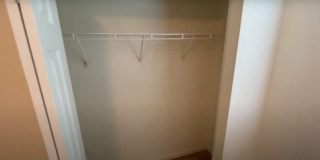 Room in 5 Bedroom Home at Genlee Dr Gallery 16