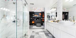 Luxury Living in Guard-Gated Royal Highlands! Gallery 32