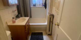 May 1st Studio NO FEE Very Sunny and Spacious, Hardwood Floors, Students Ok Laundry Gallery 3