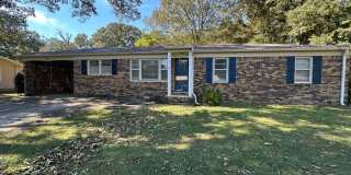3 Bedroom Home with Bonus Room & Fenced Backyard in Oxford! Gallery 1