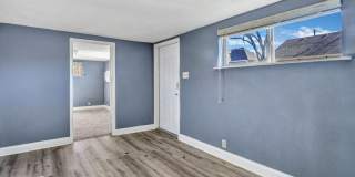 912 S Armstrong st./ 731 W. Hull ave. Gallery 20