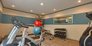 Icon Lakewood Gallery 18