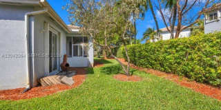2405 SE 5th Ct Gallery 34