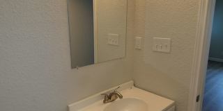 4 Bedroom 2 bath in Valley High Gallery 11