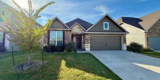 4/3 house in Midway ISD. Gallery 1