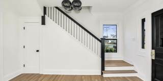 23 Lincoln Avenue Gallery 10