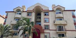 Vibrant Koreatown Living with Rooftop Pool & Spa - 620 S. Gramercy Place Gallery 3
