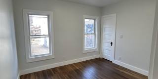 6 Holmes Street Gallery 10