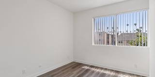 339 S. Ardmore Gallery 38