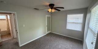 2 bedroom | 1 bathroom | Single family home with pool + detached room & full bathroom Gallery 25