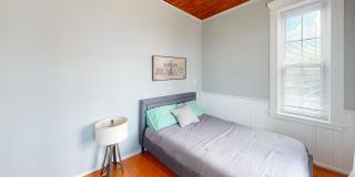 715 Soulard St - - Gallery 22