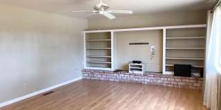 Centrally Located 3 Bedroom Duplex in Windsor with a Single Car Garage! Gallery 5