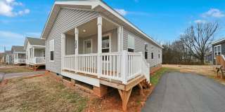 3 Bed / 2 Bath Home in Hickory FOR RENT Pet Friendly! Gallery 1