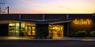 The Market Club at the Mil Gallery 82