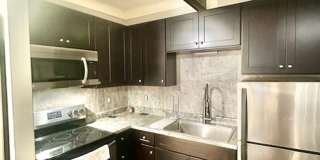 1930's Gem! Gallery 24