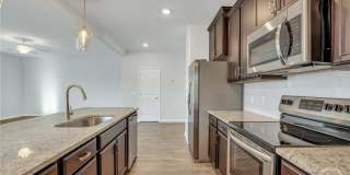 10 Ashmont Street Gallery 24