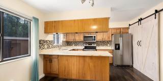 2 bedroom 3 bath Updated townhome in Lakewood! Gallery 1