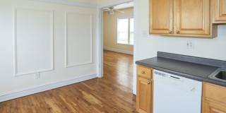 3521-29 1/2 N Broadway Gallery 27