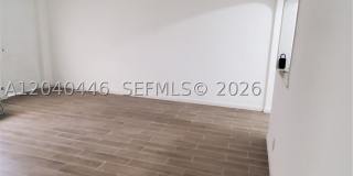 905 SW 4th Ter Gallery 13