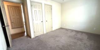 4 Bed House - North of UT Campus Gallery 12