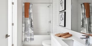 Strata Wynwood Gallery 21