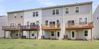 Beautiful 4-Bedroom, 3.5-Bathroom Townhome with Modern Amenities and Ideal Layout in Hanahan! Beautiful 4-Bedroom, 3.5-Bathroom Townhome with Modern Amenities and Ideal Layout in Hanahan! Gallery 40