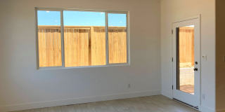 Spacious Home Located in Shafter! Gallery 3