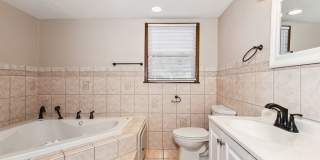 Lovely, Updated Derby Home Gallery 10