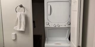 1 bedroom, 1 bathroom Condo with City View! Gallery 15