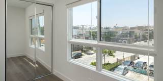 Spacious 2 Bed Townhouses! * BEST KOREATOWN LOCATION * washer & dryer * bidet Gallery 8