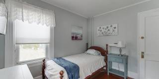 51 Powel Ave Gallery 25