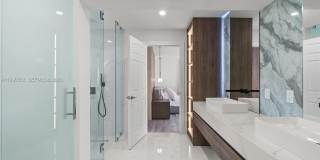 116 W 1st Ct Gallery 32