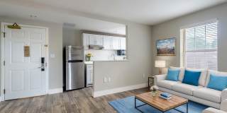 Pelican Lake Apartment Homes Gallery 3