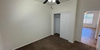 3bd/2ba 1374 sq ft in Chandler with POOL Gallery 18