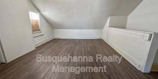537 Woodward Street Gallery 17