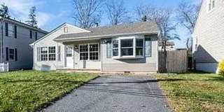 Beautiful 4 Bedroom Single Family House for Rent in Brick! Gallery 1