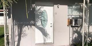 471 SW 10th St Gallery 7