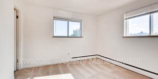 257 E Powers Ave Gallery 4