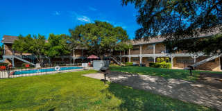 London Square Apartments Gallery 4