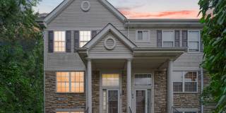 62 E Clare Court Gallery 20