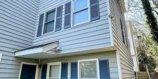 Townhouse located near corner of Gervais and Barnwell Streets. Walk to USC! Townhouse located near corner of Gervais and Barnwell Streets. Walk to USC! Gallery 1
