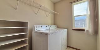 8811 North Elm Street Gallery 13